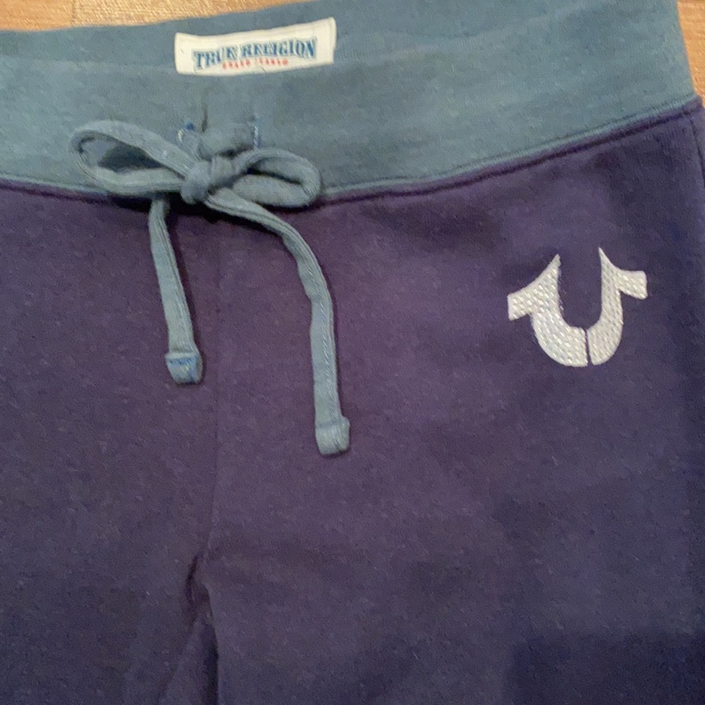 True Religion - Picture 2 of 6